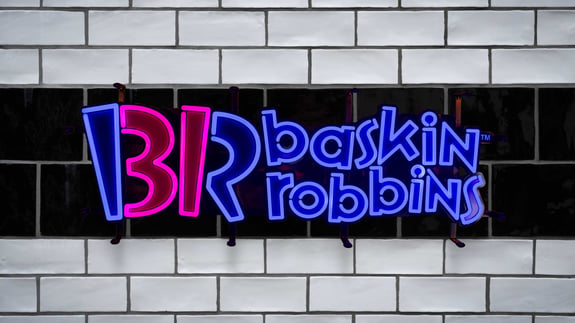 Baskin Robbins LedNeon-1920x1080 ratio - Low resolution