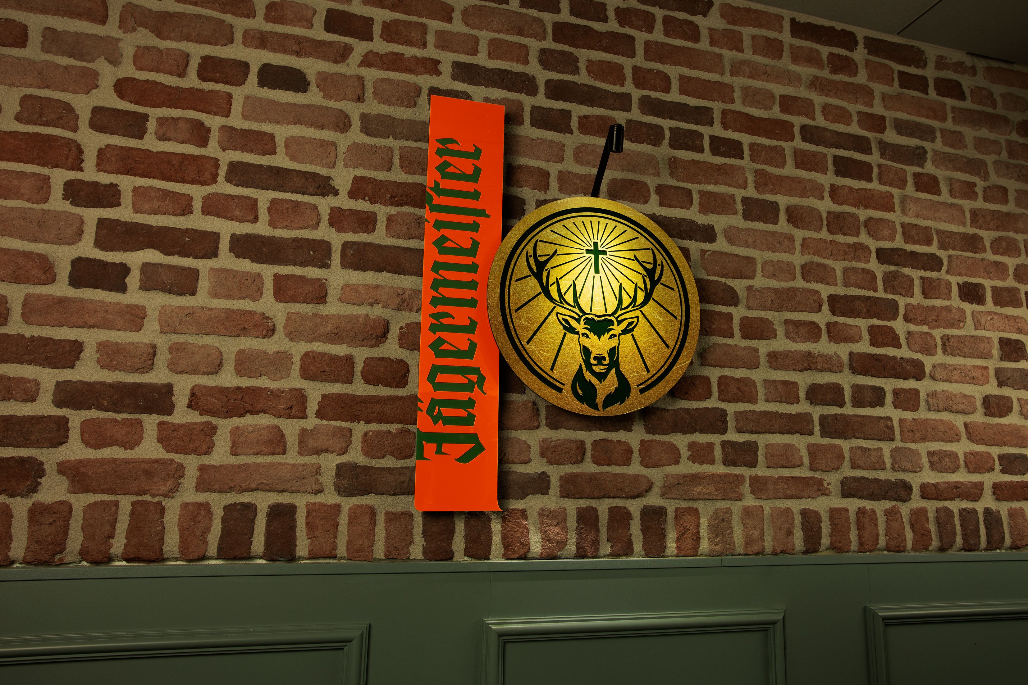 Jagermeister-Modular-Staghead,-variant-1,-2019-392---Originele-verhouding---Hoge-resolutie